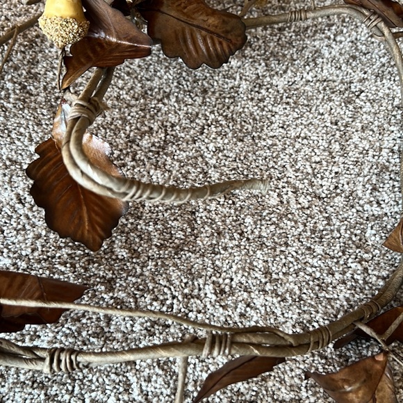 Fall Themed Garland - Picture 4 of 5